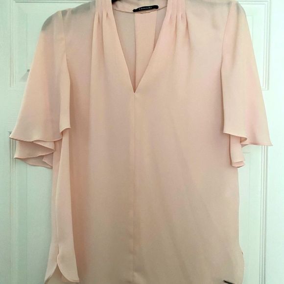 Free flowing blouse - Picture 1 of 3